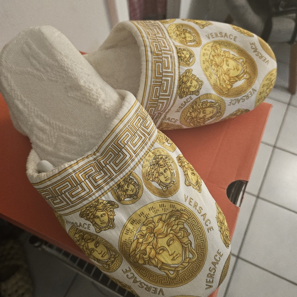 Men's silk slippers
